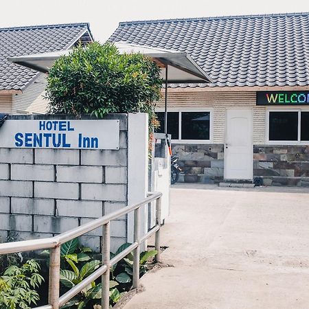 מלון בוגור Reddoorz Near Sirkuit Sentul מראה חיצוני תמונה